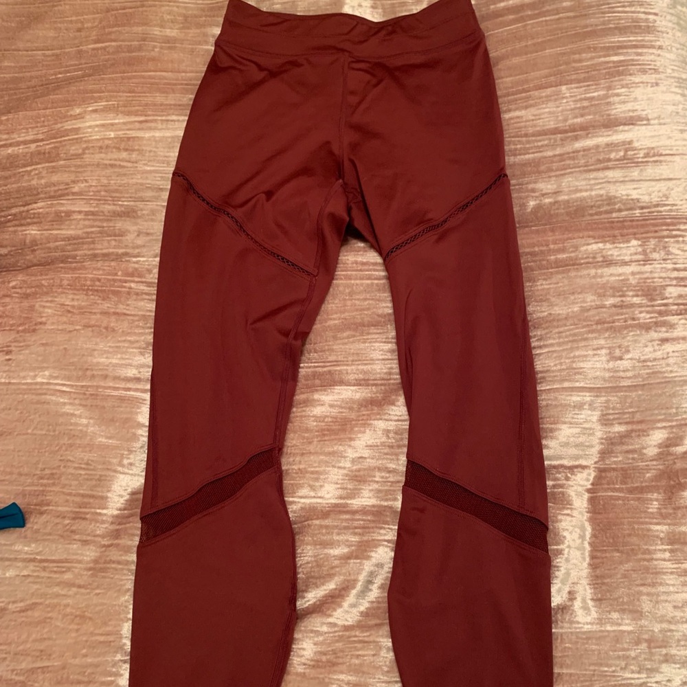 Fabletics maroon leggings